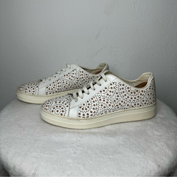 Alaia Size 9 White Tan Laser Cut
Leather Lace-Up Low Top
Sneakers - Picture 2 of 15